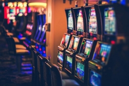 Lošimų ir loterijų verslo asociacija pateikė naujus reikalavimus lošimų sektoriaus atstovams